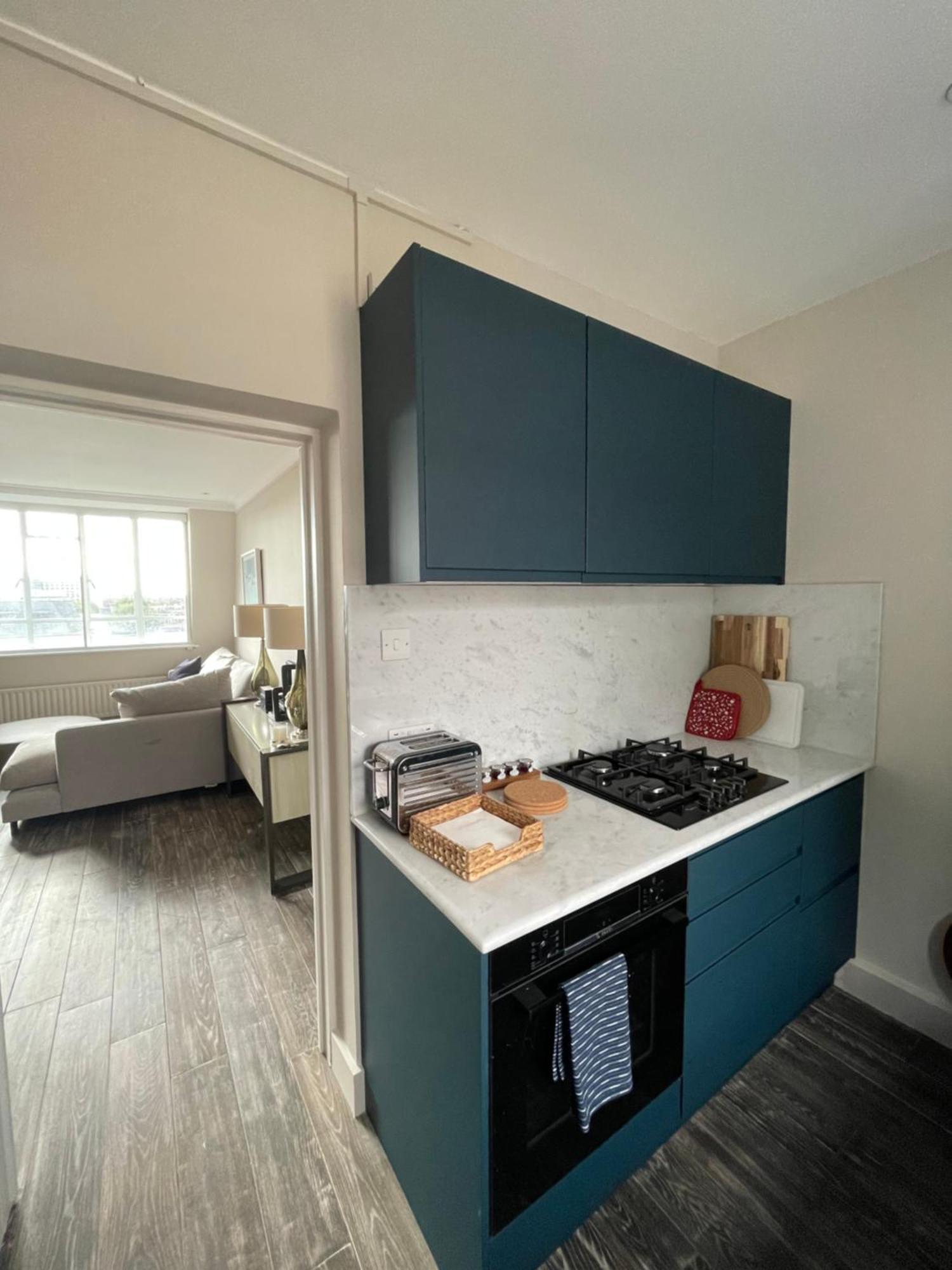 Beautifully Decorated 1bd Oasis - Earl's Court! Londra