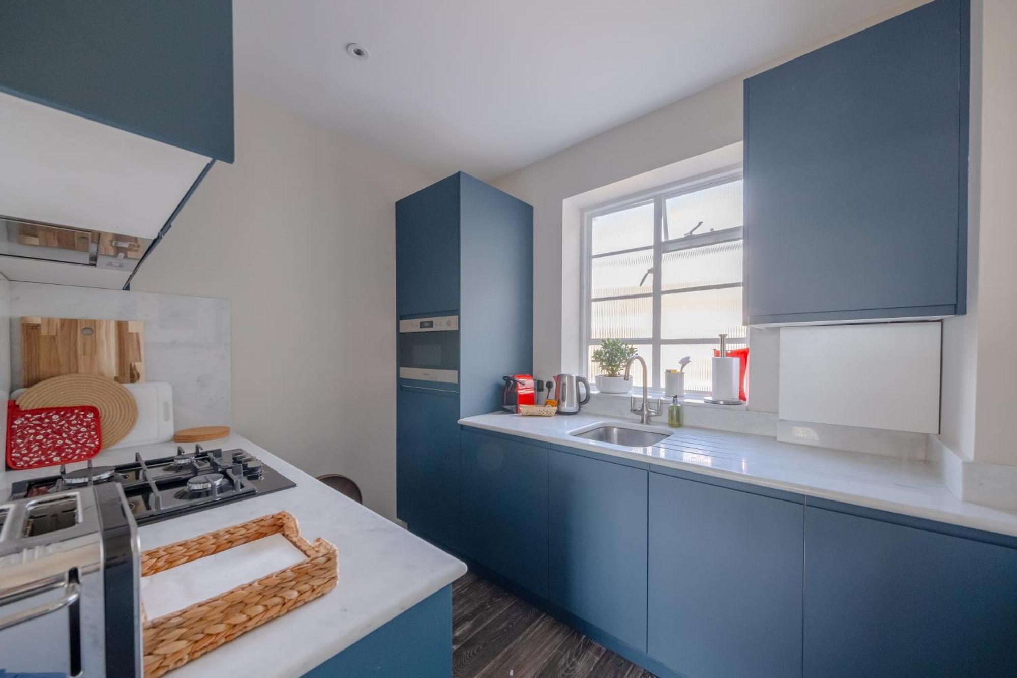 Beautifully Decorated 1bd Oasis - Earl's Court! Appartamento Londra