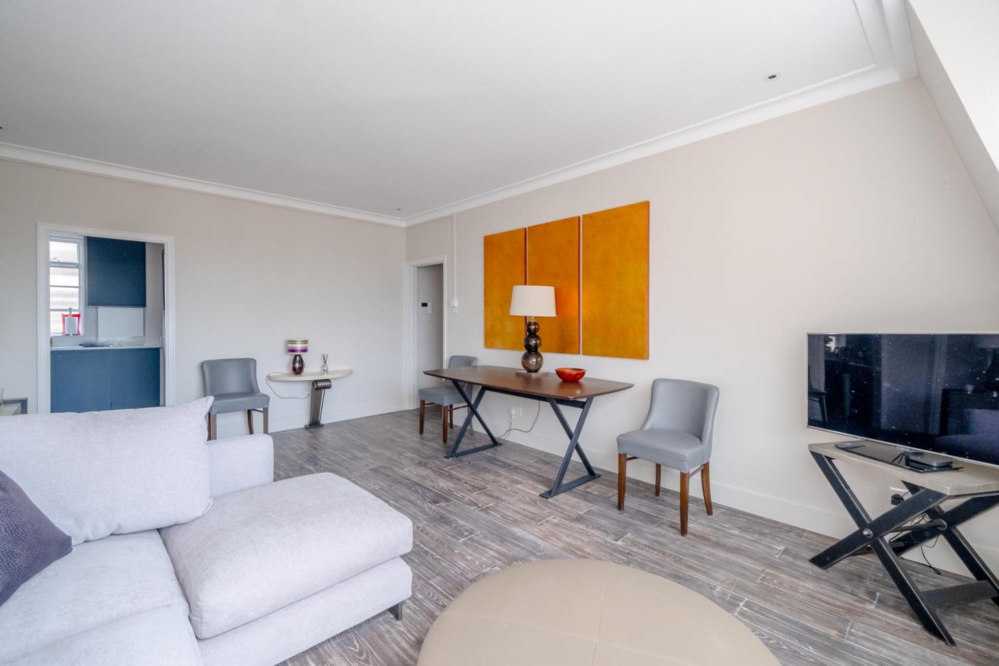 Beautifully Decorated 1bd Oasis - Earl's Court! * Londra